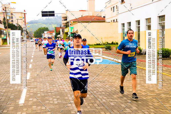 Buy your photos of the event2 Viacredi Alto Vale em Movimento on Fotop