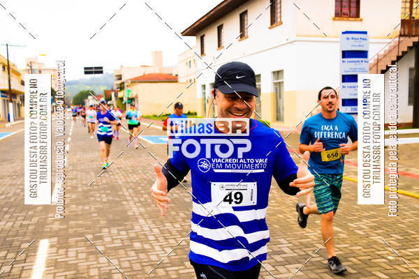 Buy your photos of the event2 Viacredi Alto Vale em Movimento on Fotop