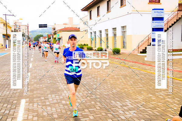 Buy your photos of the event2 Viacredi Alto Vale em Movimento on Fotop