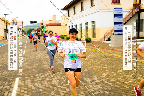 Buy your photos of the event2 Viacredi Alto Vale em Movimento on Fotop