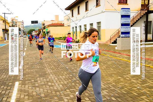 Buy your photos of the event2 Viacredi Alto Vale em Movimento on Fotop