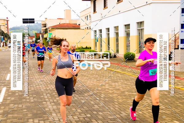 Buy your photos of the event2 Viacredi Alto Vale em Movimento on Fotop