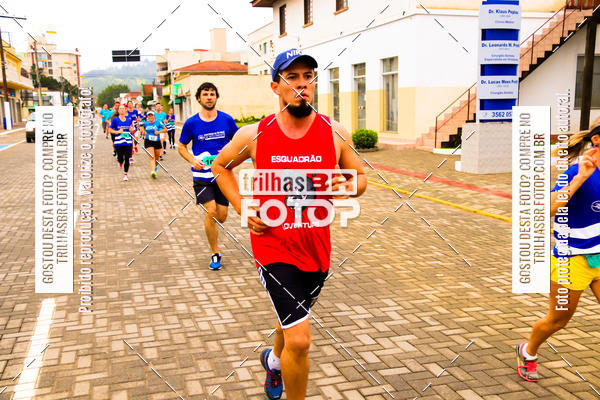 Buy your photos of the event2 Viacredi Alto Vale em Movimento on Fotop