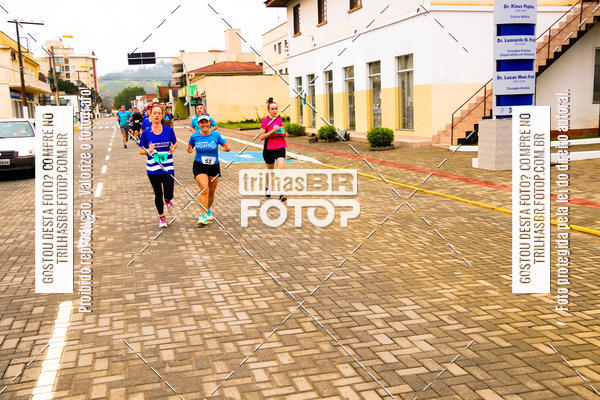 Buy your photos of the event2 Viacredi Alto Vale em Movimento on Fotop