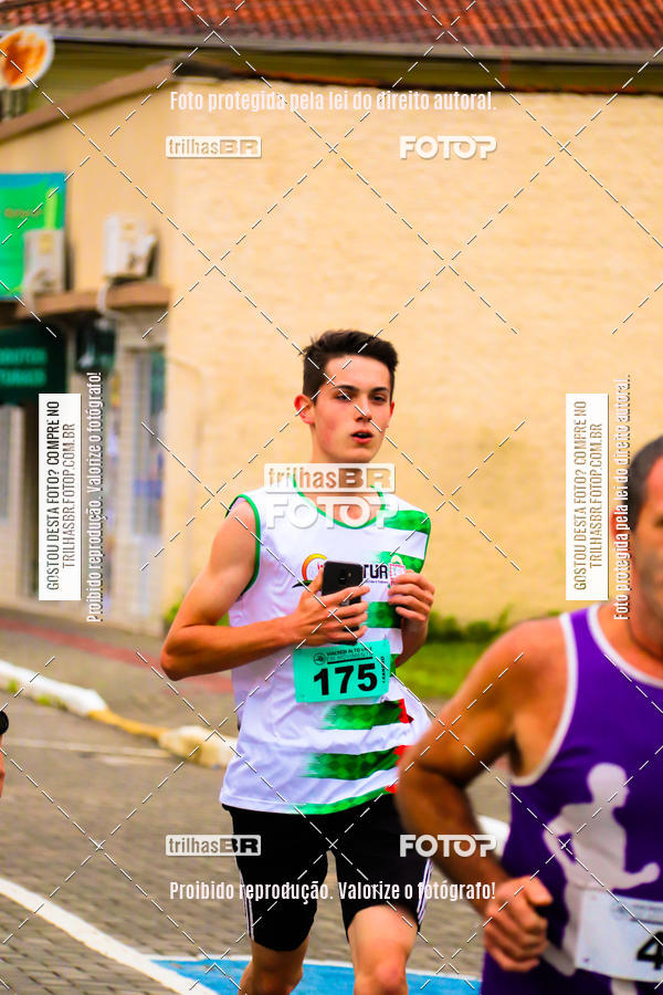 Buy your photos of the event2 Viacredi Alto Vale em Movimento on Fotop