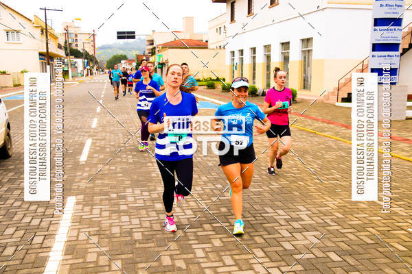 Buy your photos of the event2 Viacredi Alto Vale em Movimento on Fotop