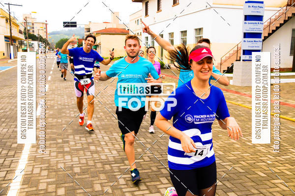 Buy your photos of the event2 Viacredi Alto Vale em Movimento on Fotop