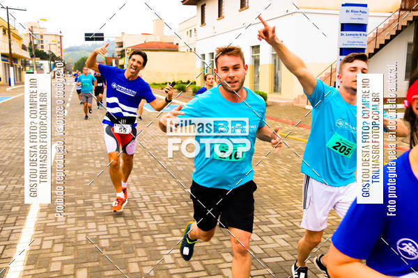 Buy your photos of the event2 Viacredi Alto Vale em Movimento on Fotop