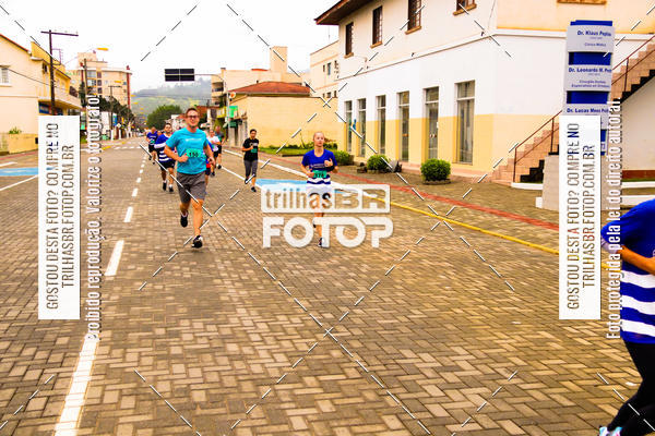Buy your photos of the event2 Viacredi Alto Vale em Movimento on Fotop