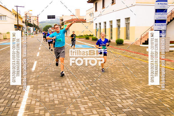 Buy your photos of the event2 Viacredi Alto Vale em Movimento on Fotop