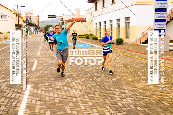 Buy your photos of the event2 Viacredi Alto Vale em Movimento on Fotop