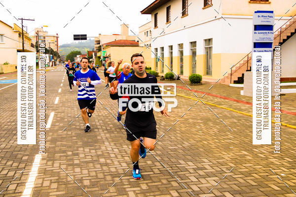 Buy your photos of the event2 Viacredi Alto Vale em Movimento on Fotop