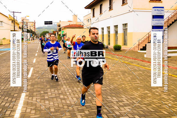 Buy your photos of the event2 Viacredi Alto Vale em Movimento on Fotop