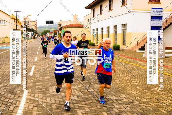 Buy your photos of the event2 Viacredi Alto Vale em Movimento on Fotop