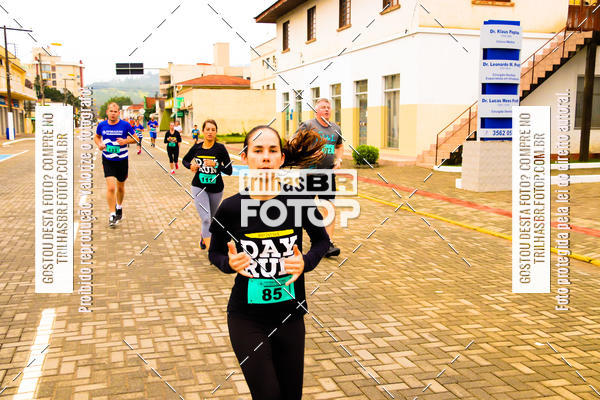 Buy your photos of the event2 Viacredi Alto Vale em Movimento on Fotop