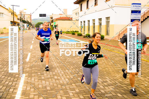 Buy your photos of the event2 Viacredi Alto Vale em Movimento on Fotop