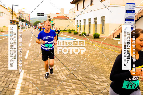 Buy your photos of the event2 Viacredi Alto Vale em Movimento on Fotop