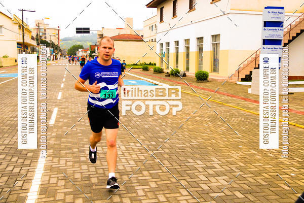 Buy your photos of the event2 Viacredi Alto Vale em Movimento on Fotop