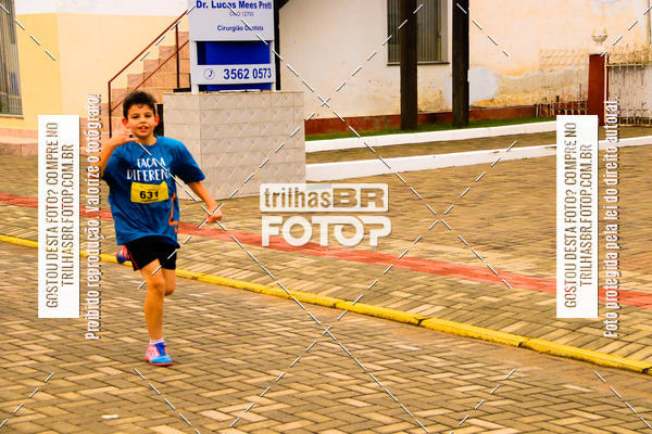 Buy your photos of the event2 Viacredi Alto Vale em Movimento on Fotop