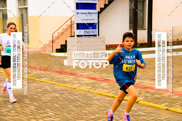 Buy your photos of the event2 Viacredi Alto Vale em Movimento on Fotop
