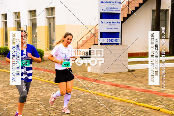 Buy your photos of the event2 Viacredi Alto Vale em Movimento on Fotop