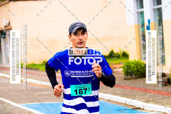 Buy your photos of the event2 Viacredi Alto Vale em Movimento on Fotop