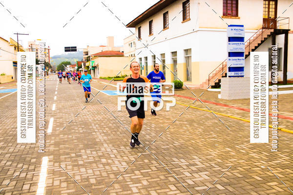 Buy your photos of the event2 Viacredi Alto Vale em Movimento on Fotop