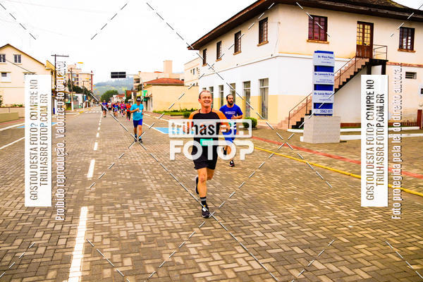 Buy your photos of the event2 Viacredi Alto Vale em Movimento on Fotop