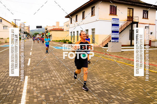 Buy your photos of the event2 Viacredi Alto Vale em Movimento on Fotop