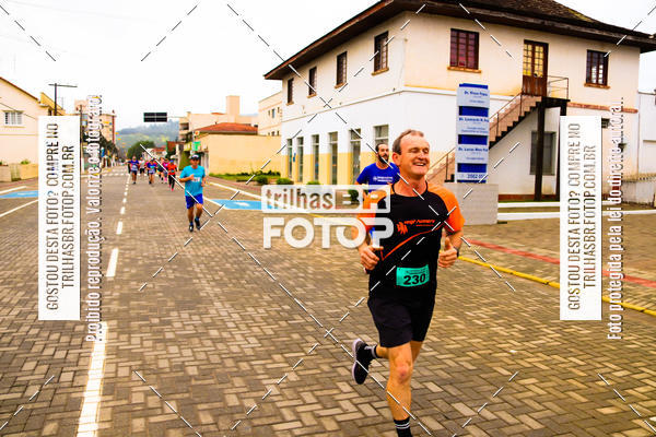 Buy your photos of the event2 Viacredi Alto Vale em Movimento on Fotop