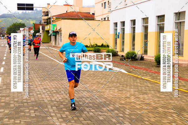 Buy your photos of the event2 Viacredi Alto Vale em Movimento on Fotop