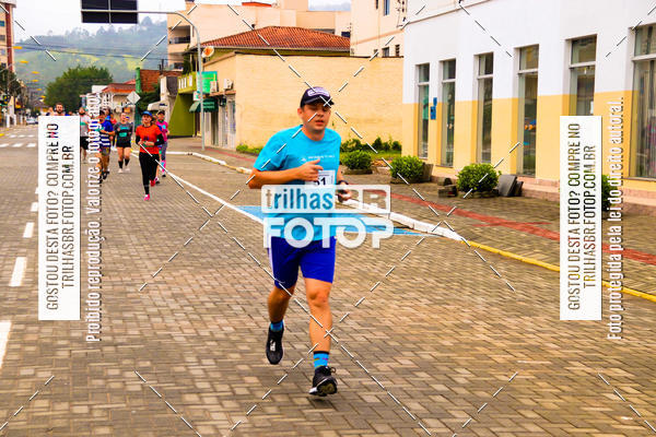 Buy your photos of the event2 Viacredi Alto Vale em Movimento on Fotop