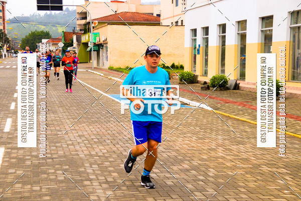 Buy your photos of the event2 Viacredi Alto Vale em Movimento on Fotop