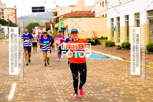 Buy your photos of the event2 Viacredi Alto Vale em Movimento on Fotop