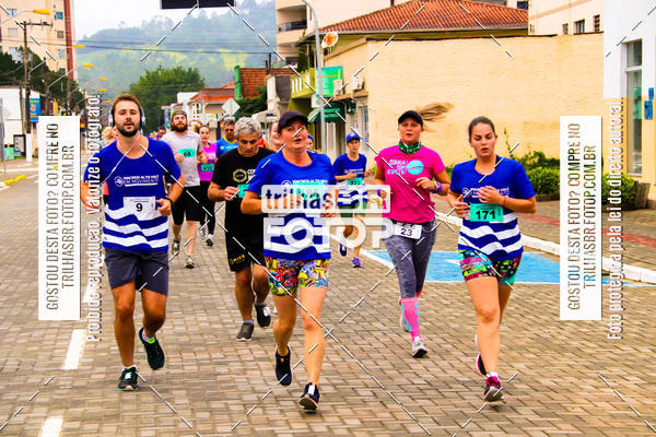 Buy your photos of the event2 Viacredi Alto Vale em Movimento on Fotop