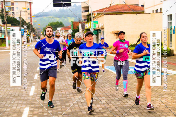 Buy your photos of the event2 Viacredi Alto Vale em Movimento on Fotop