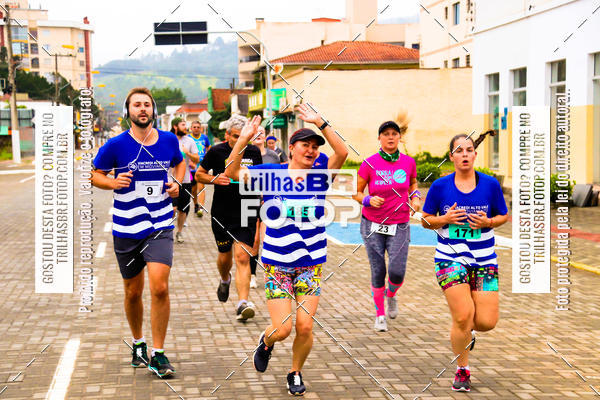 Buy your photos of the event2 Viacredi Alto Vale em Movimento on Fotop