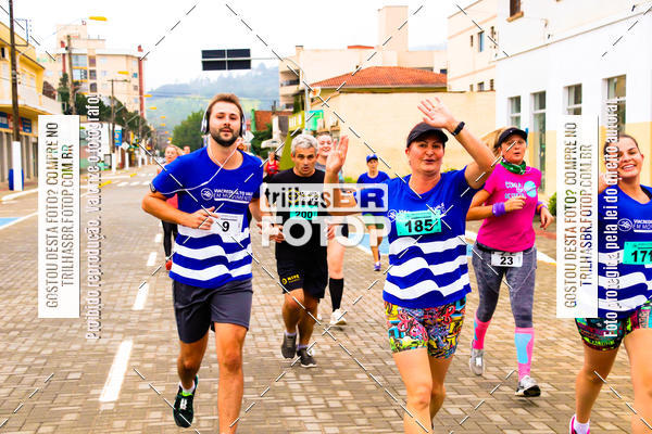 Buy your photos of the event2 Viacredi Alto Vale em Movimento on Fotop