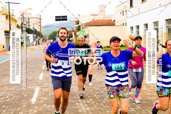 Buy your photos of the event2 Viacredi Alto Vale em Movimento on Fotop