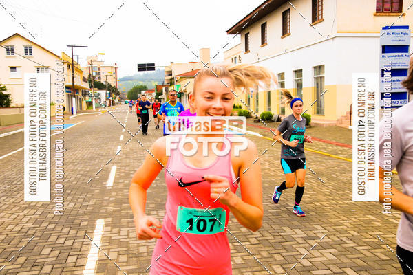 Buy your photos of the event2 Viacredi Alto Vale em Movimento on Fotop