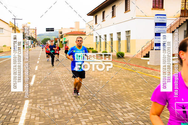 Buy your photos of the event2 Viacredi Alto Vale em Movimento on Fotop