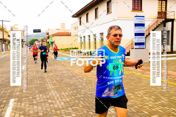 Buy your photos of the event2 Viacredi Alto Vale em Movimento on Fotop