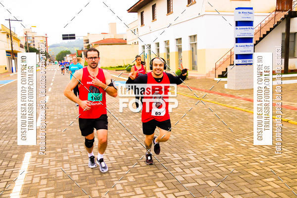 Buy your photos of the event2 Viacredi Alto Vale em Movimento on Fotop