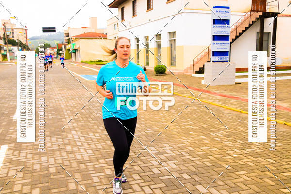 Buy your photos of the event2 Viacredi Alto Vale em Movimento on Fotop