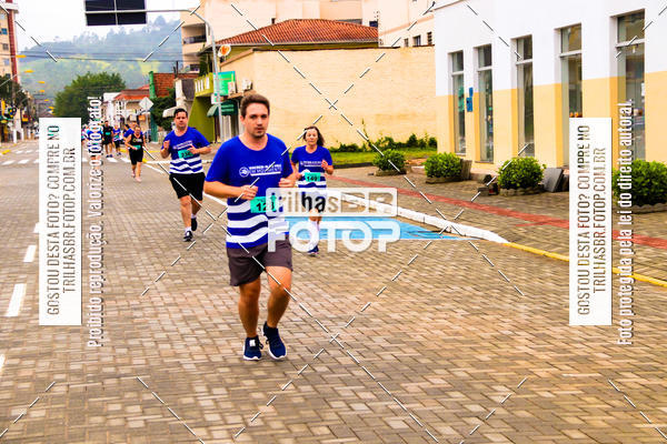 Buy your photos of the event2 Viacredi Alto Vale em Movimento on Fotop