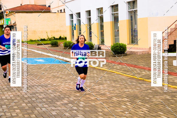 Buy your photos of the event2 Viacredi Alto Vale em Movimento on Fotop