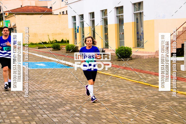 Buy your photos of the event2 Viacredi Alto Vale em Movimento on Fotop