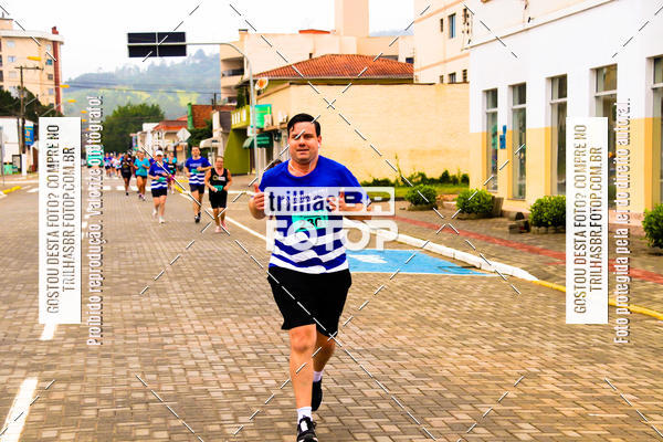 Buy your photos of the event2 Viacredi Alto Vale em Movimento on Fotop