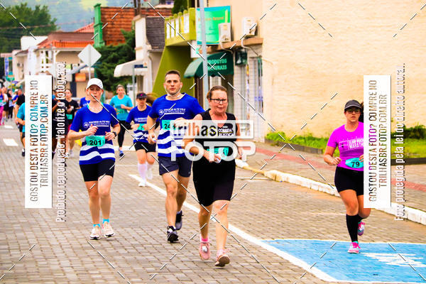 Buy your photos of the event2 Viacredi Alto Vale em Movimento on Fotop