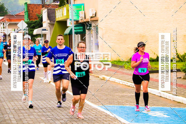 Buy your photos of the event2 Viacredi Alto Vale em Movimento on Fotop